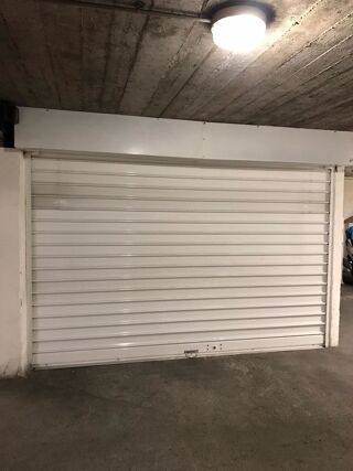  Parking / Garage  louer 11 m
