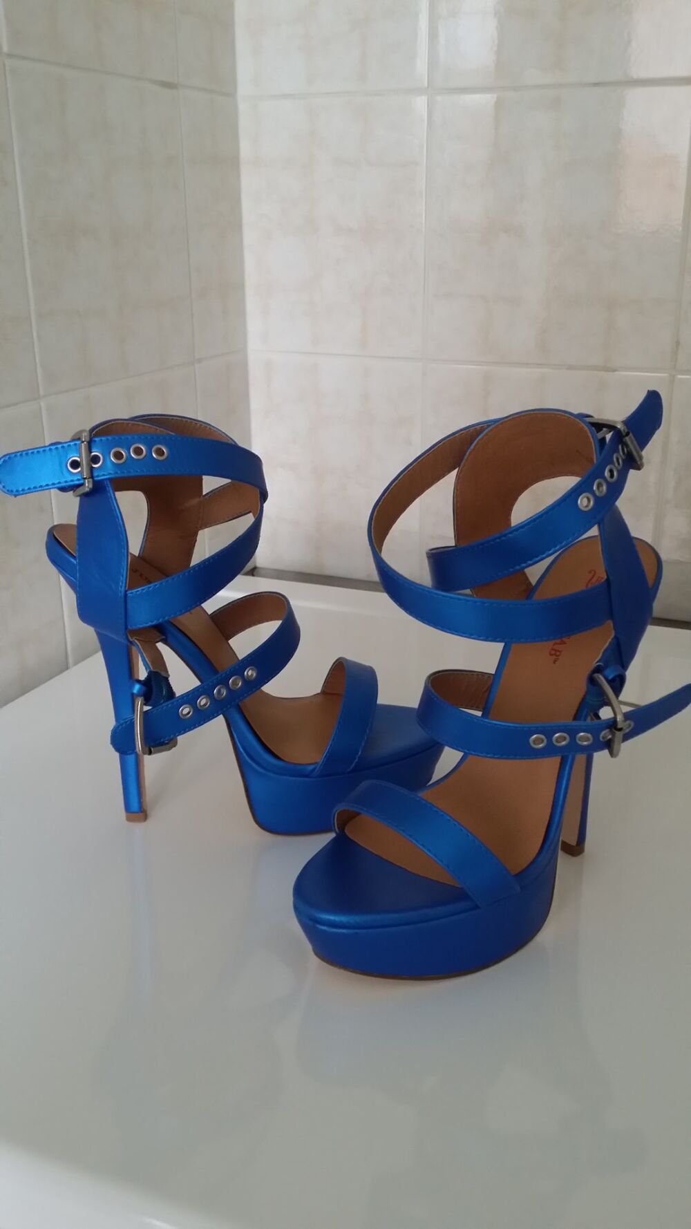 CHAUSSURES Chaussures