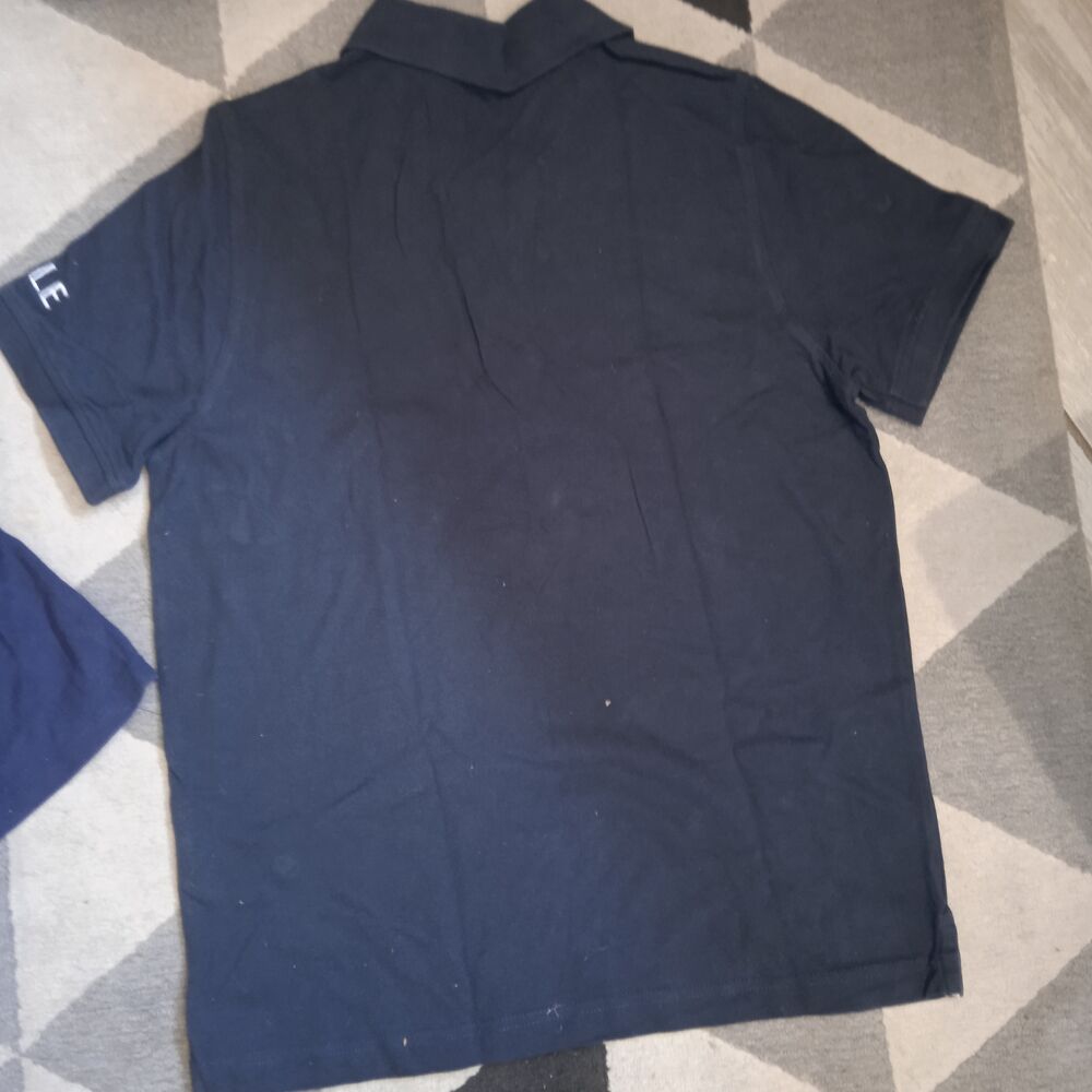 T shirt marine manches courtes liser&eacute; rouge et blanc encolur Vêtements
