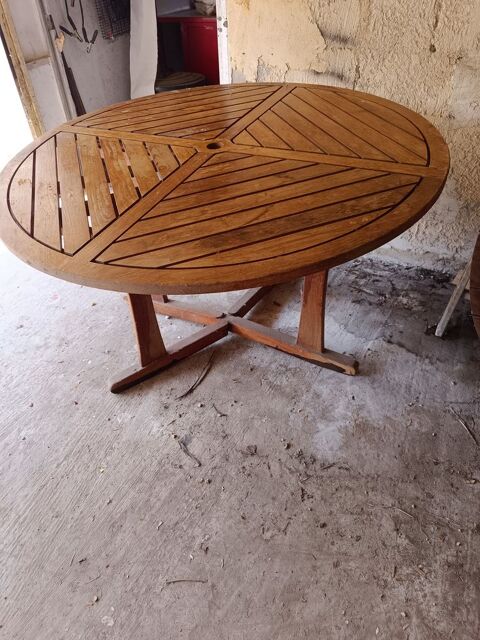 Table jardin ronde en teck Bollène (84)