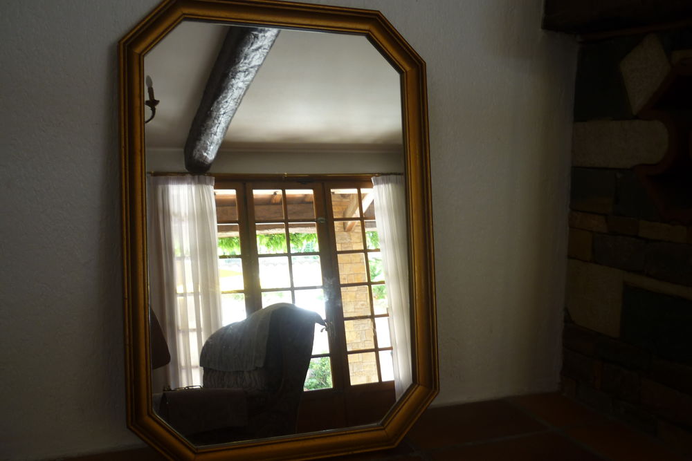 beau miroir en bois dor&eacute; Décoration