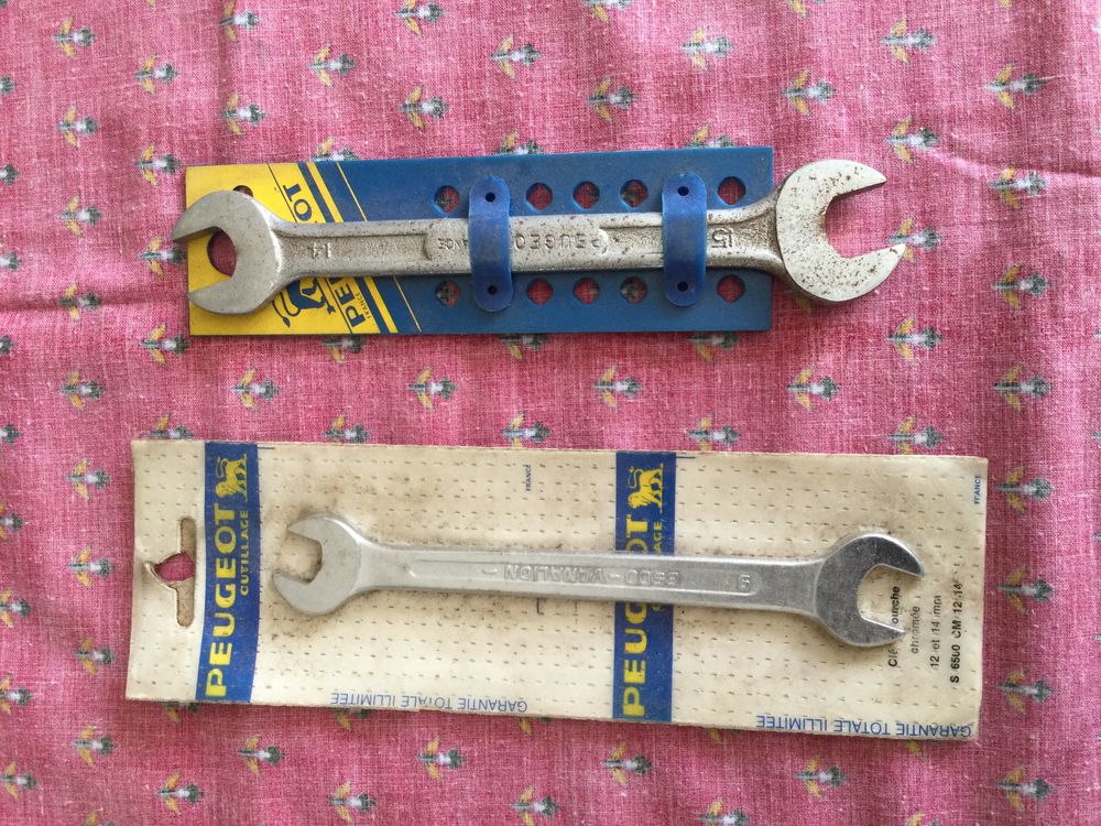 Cl&eacute;s Peugeot - Lot de 8 cl&eacute;s Bricolage