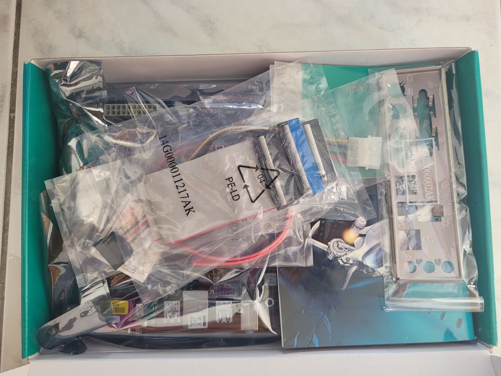 Carte m&egrave;re ASROCK K7VT4APro Matériel informatique