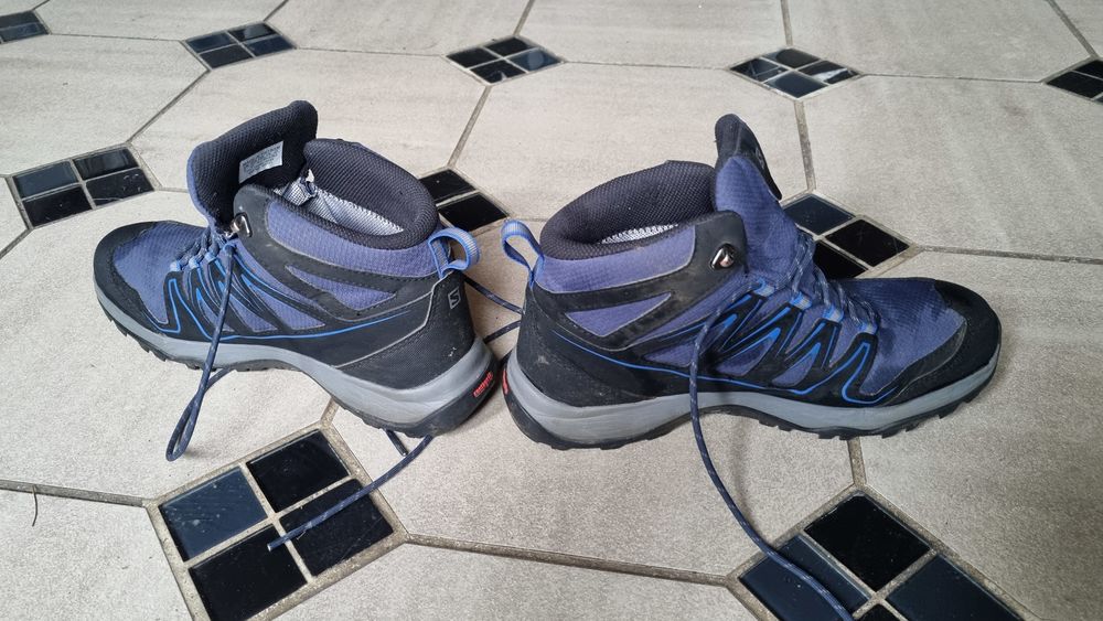 Chaussures de randonn&eacute;e Salomon T42 Chaussures