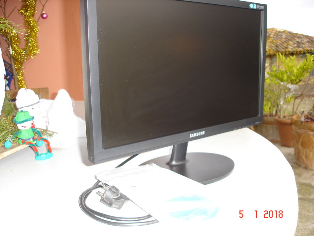 Ecran ordinateur Samsung 22" Matériel informatique