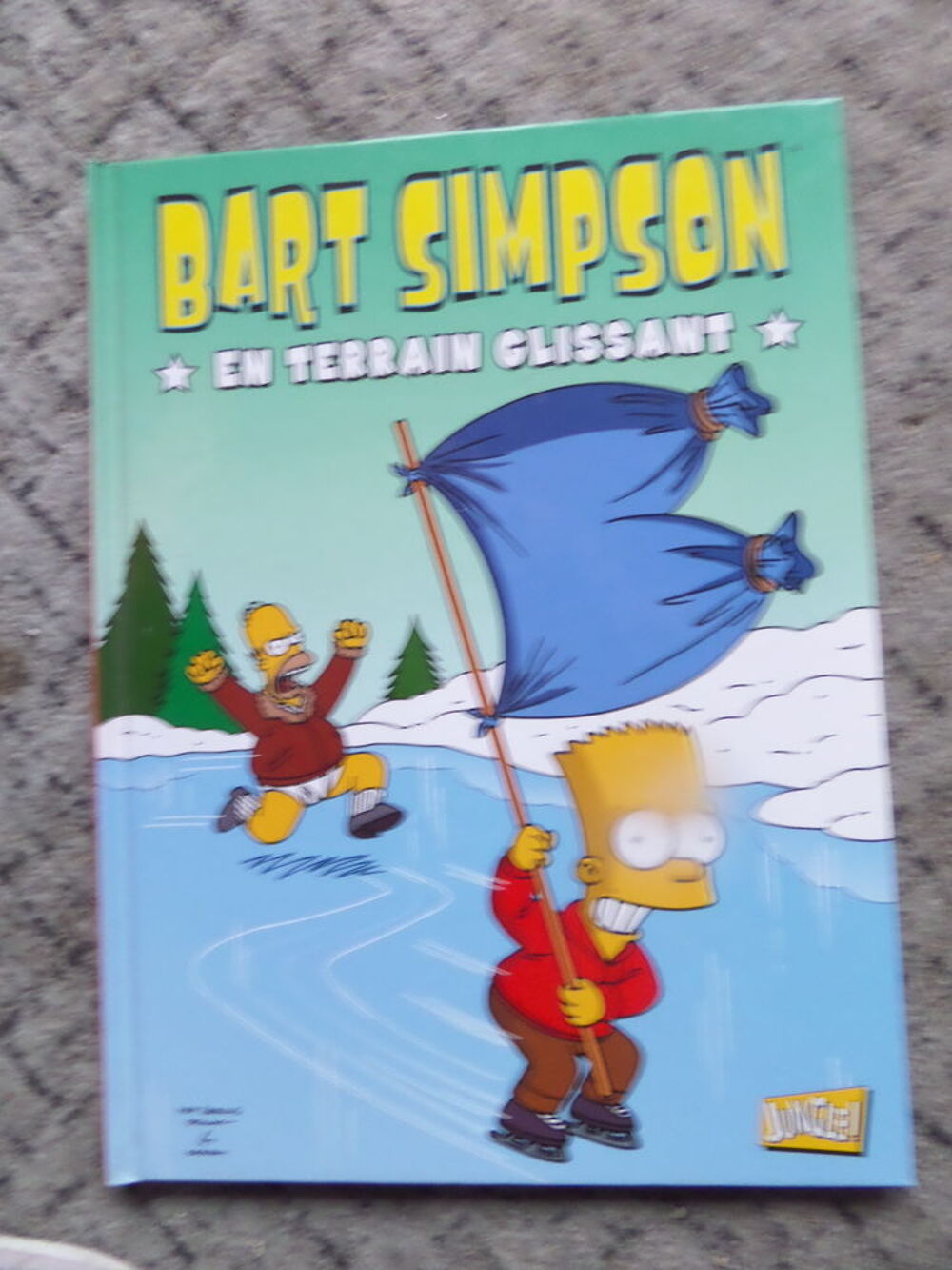 9 bandes dessin&eacute;es des SIMPSON Livres et BD