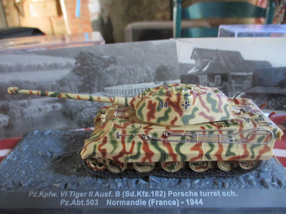 V&eacute;hicule militaire de collection 1/72 i&egrave;me 