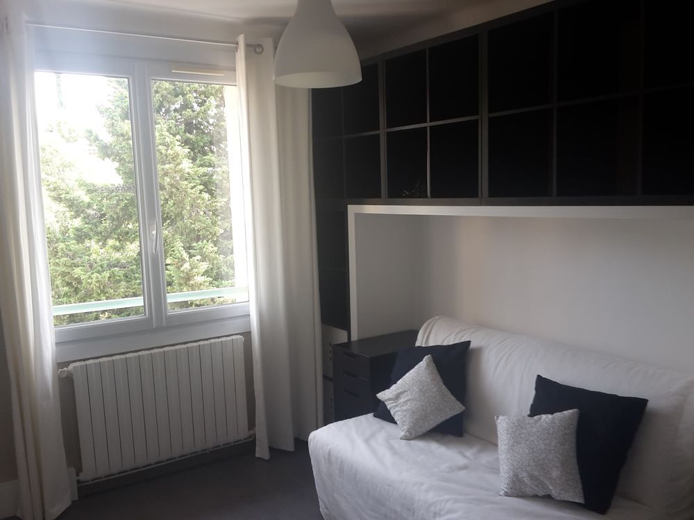 Location Appartement T3 meublé 57 m² Cours Gambetta, Aix-en-Provence Aix-en-provence