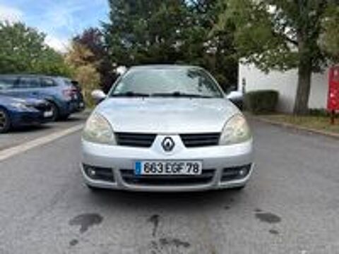 Clio II RENAULT CLIO II (2) CAMPUS 1.5 DCI 80 5P 2007 occasion 95610 &Eacute;ragny