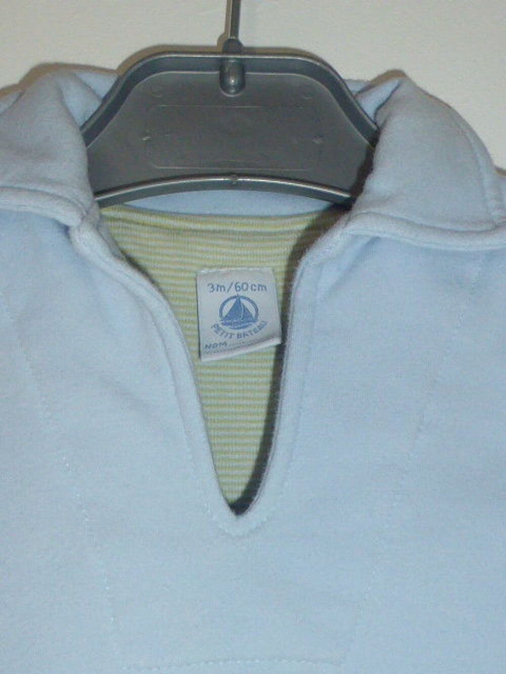 Petit Bateau Vareuse molleton bleu ciel 3 mois Vêtements enfants