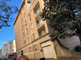  Parking / Garage � louer 12 m�