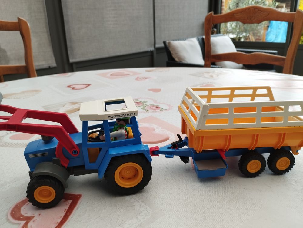 TRACTEUR PLAYMOBIL VINTAGE AVEC REMORQUE Jeux / jouets