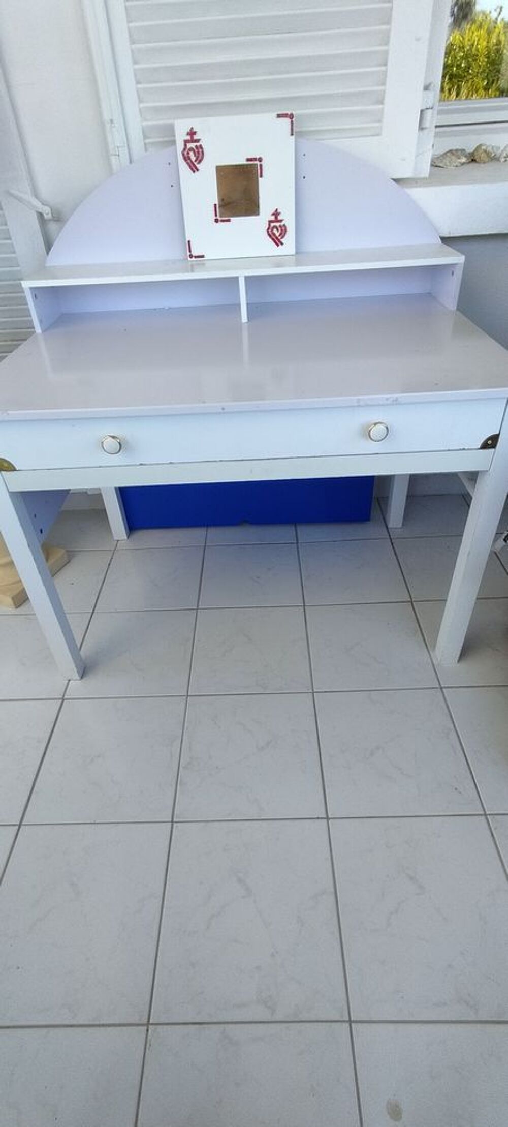 Coiffeuse ou Bureau... Meubles