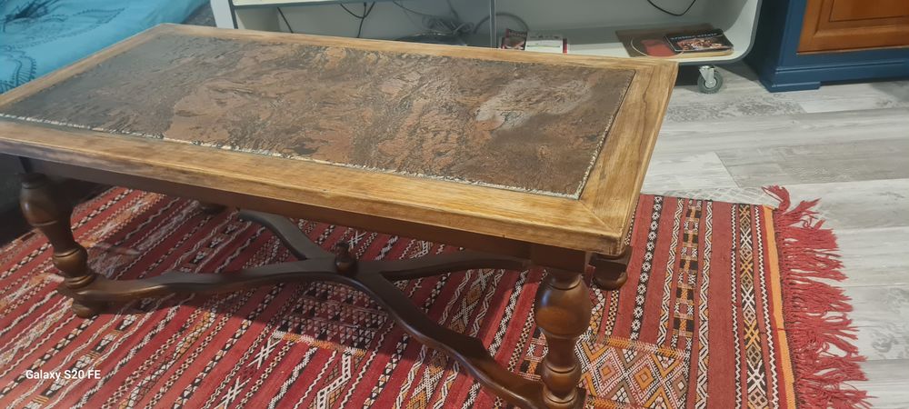 Table de salon en bois massif Meubles