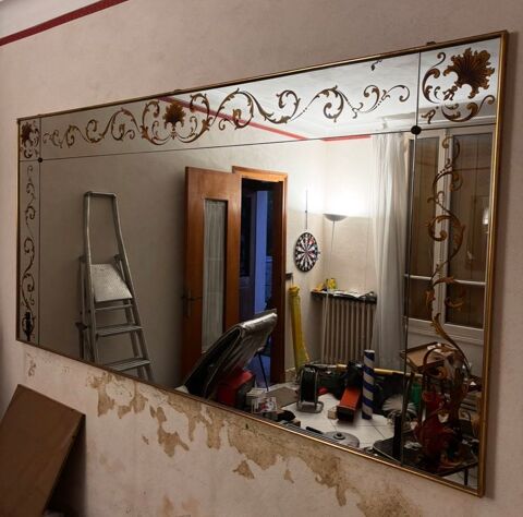 Très grand miroir mural églomisé €  décor à  la feuille d'or €  240 à- 120 cm 700 Vitry-sur-Seine (94)