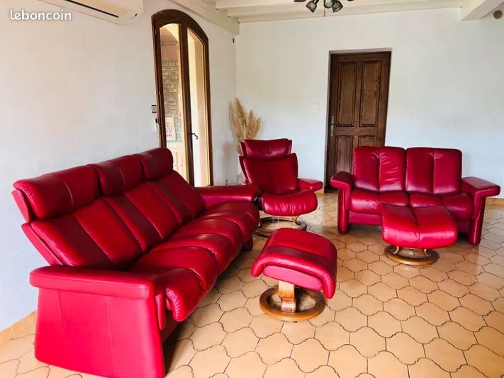 Canap&eacute; 3 places : cuir haut de gamme de la marque Stressless Meubles