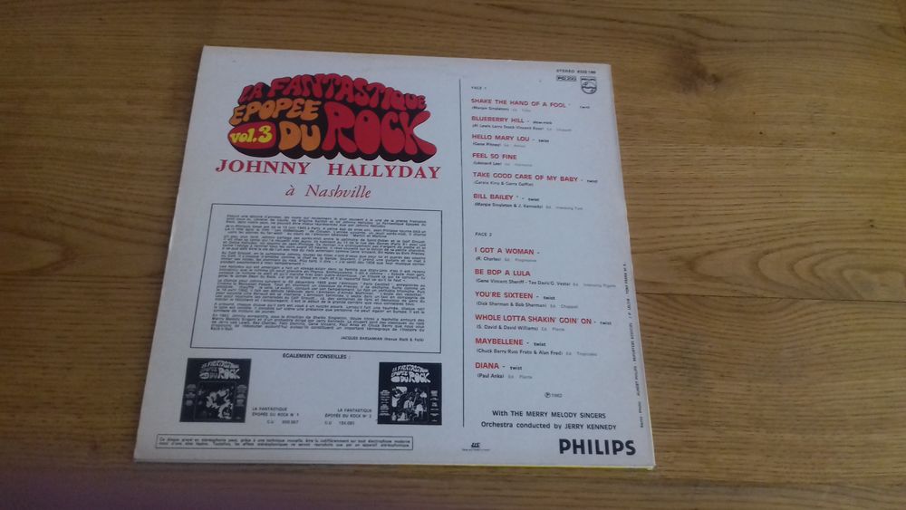 La fantastique &eacute;pop&eacute;e du rock Vol.3 Johnny &agrave; Nashville/76 CD et vinyles