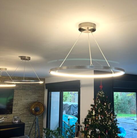 Lot 2 lustres modernes en m�tal - LED 49 Auxerre (89)