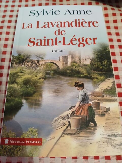 LIVRE LA LAVANDIERE DE SAINT-LEGER
10 Triel-sur-Seine (78)