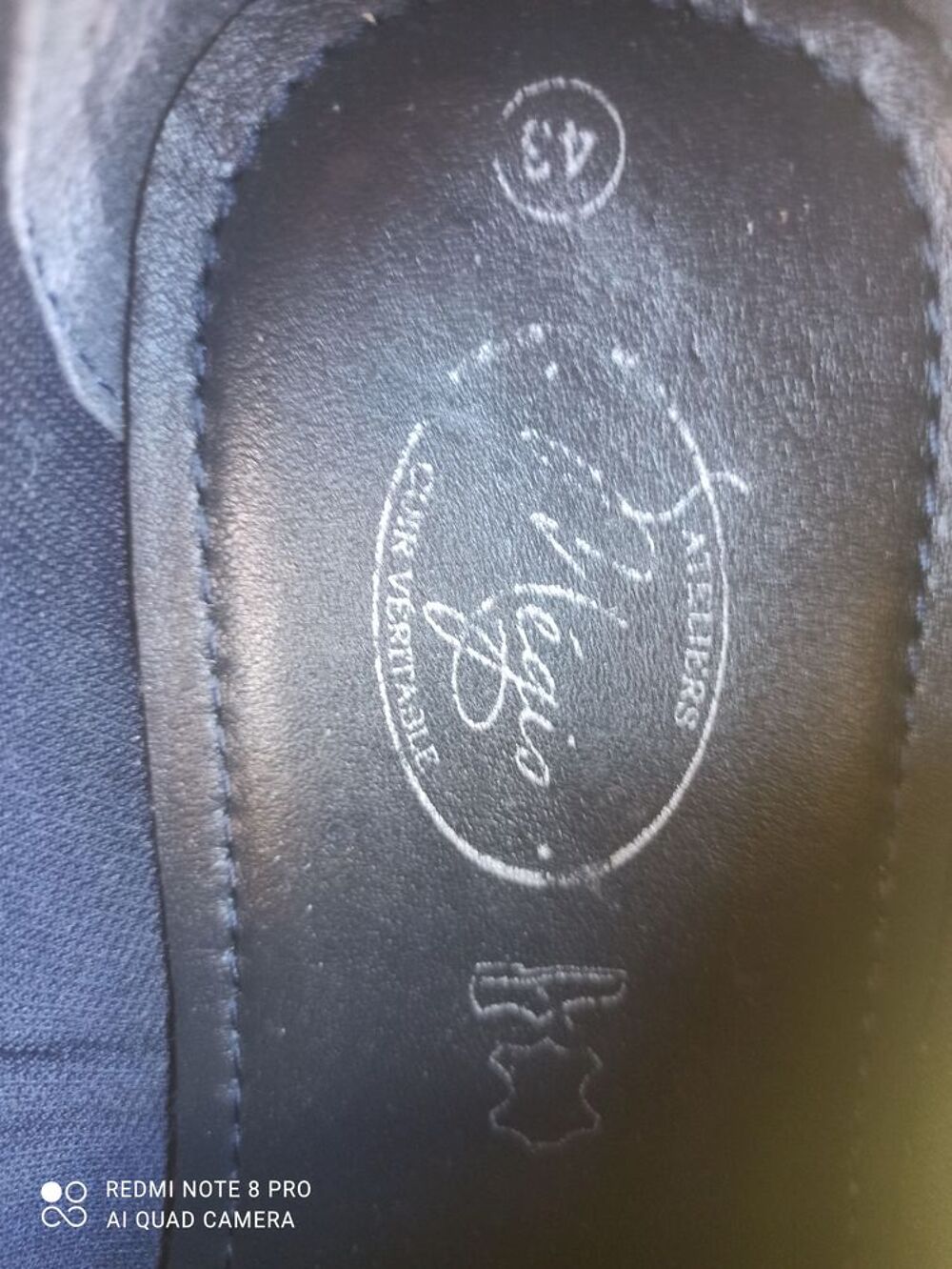 Chaussures basket cuir marque Megisis cuir. 42 Chaussures