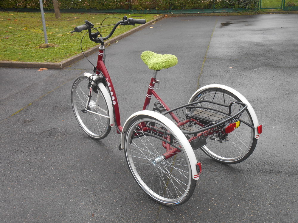 tricycle a assistance &eacute;lectrique Vélos