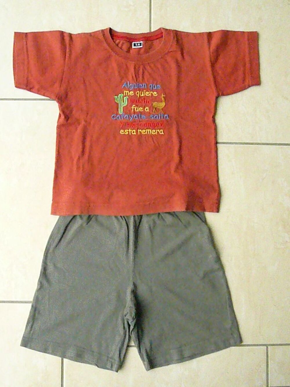Ensemble 2 pi&egrave;ces 5 ans (n&deg;22) Vtements enfants