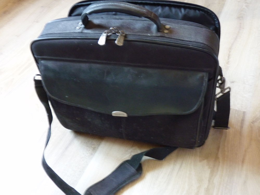 Sacoche bandouliere informatique sac ordinateur accessoire b Maroquinerie