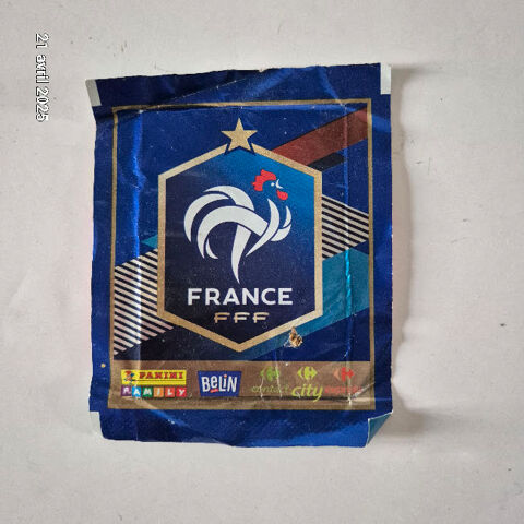 Pochettes d'autocollants de foot Panini FFF Les Bleus Carref 1 Saumur (49)
