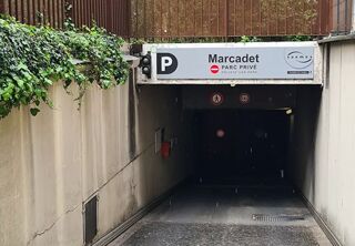  Parking / Garage  vendre 11 m