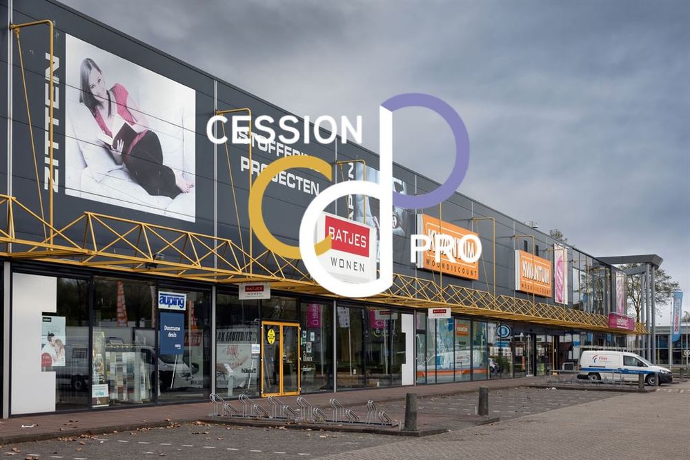   GRAND LOCAL COMMERCIAL DE 1 045 M² A LOUER AU COEUR D'UNE ZONE COMMERCIALE MAJEURE DE NÎMES 