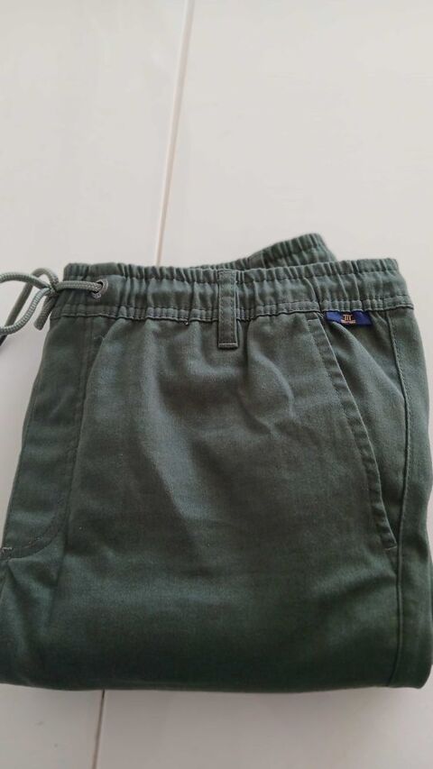 pantalon Torrente vert neuf. 10 Nice (06)
