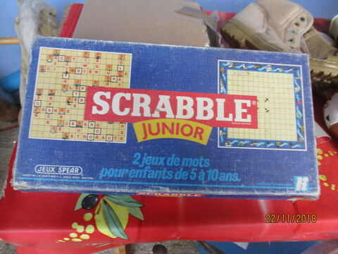 scrabble junior 4 Meynes (30)