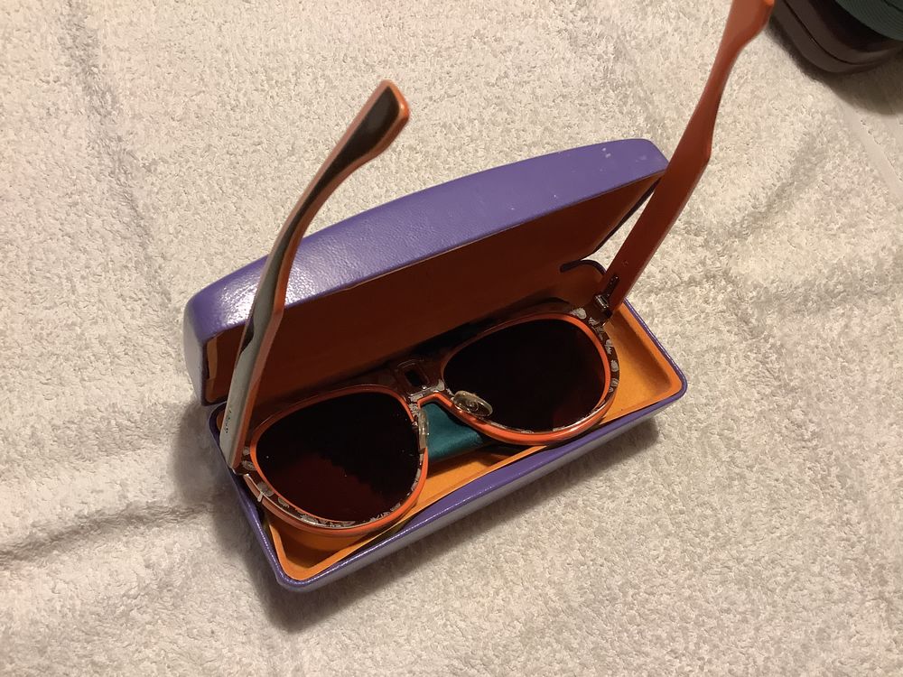 MONTURE de LUNETTES 
Photos/Video/TV