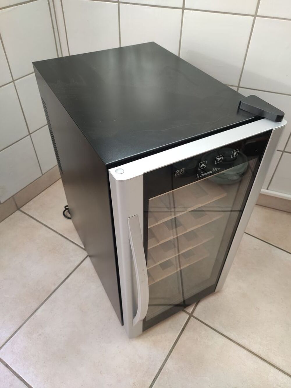 Cave &agrave; vin 18 bouteilles La Someli&egrave;re Electroménager