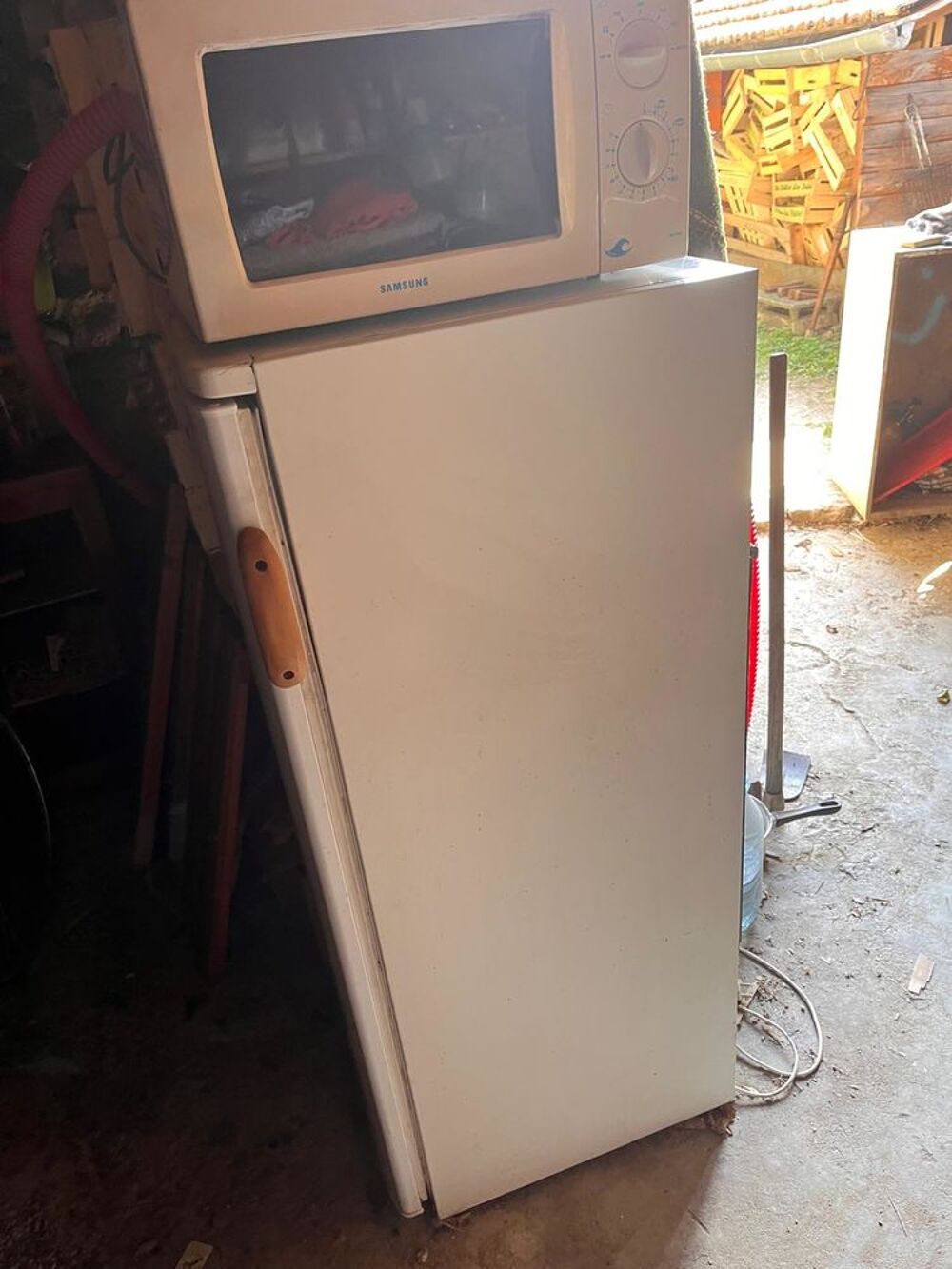 frigo et micro ondes bon &eacute;tat Electroménager