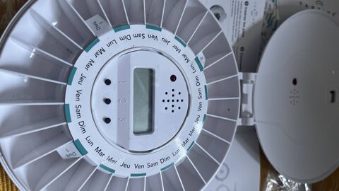 distributeur automatique de pilules TabTime 65 Lyon 5 (69)