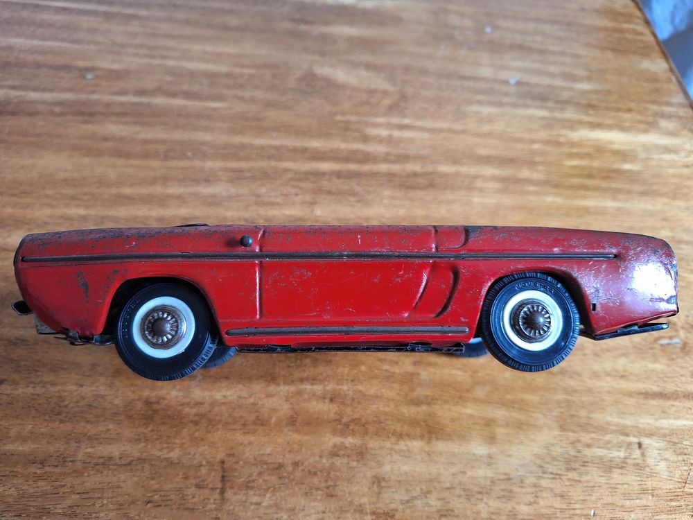 Voiture vintage Joustra caravelle Renault Jeux / jouets