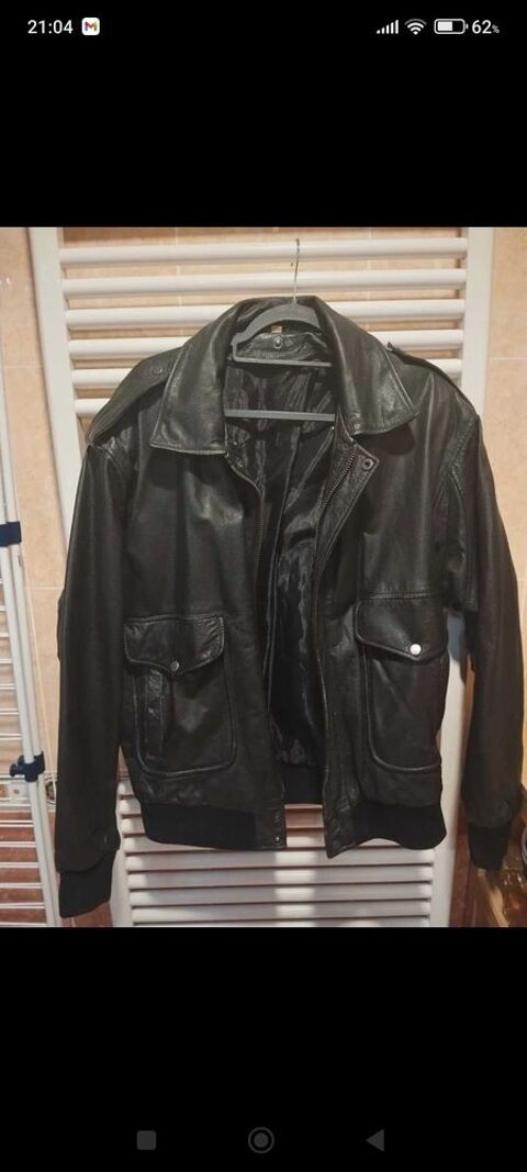 Blouson en cuir noir homme taille L 40 Ully-Saint-Georges (60)