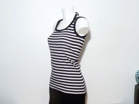 Top/ Tee Shirt � Rayures Bleu Marine et Blanc- 3 Suisses 4 Paris 15 (75)