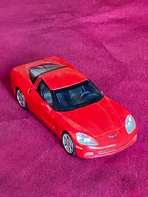 Voiture miniature Chevrolet corvette Z51 8 Avermes (03)