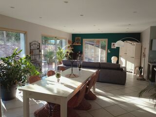  Villa à vendre 6 pièces 184 m² Gignat