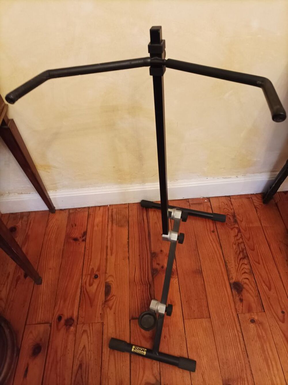 Pied-,stand de contrebasse Instruments de musique