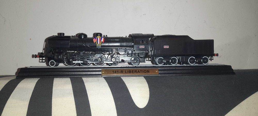 Train &agrave; vapeur (141-r LIBERATION) 