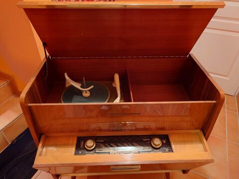 St�r�o BLAUPUNKT AMAZONAS 4610 1959 1000 Bons-en-Chablais (74)