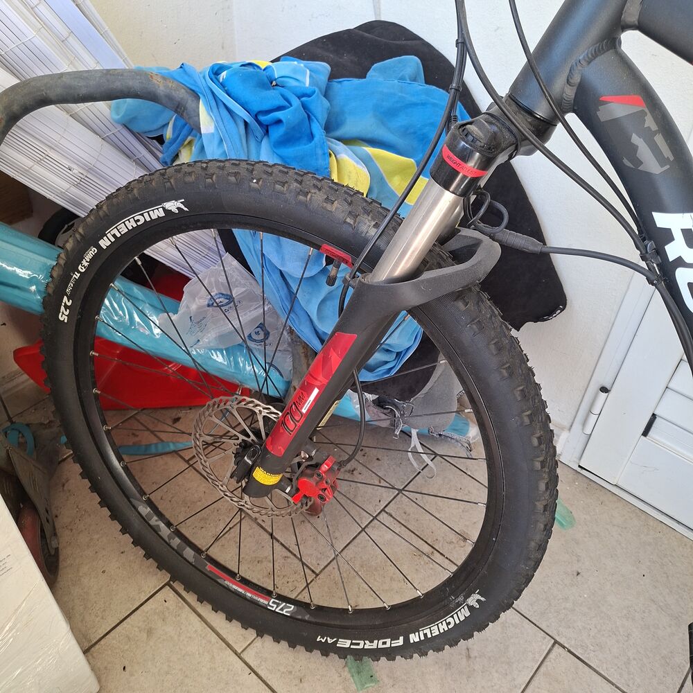 vtt &eacute;lectrique Rockrider st 540 Vélos
