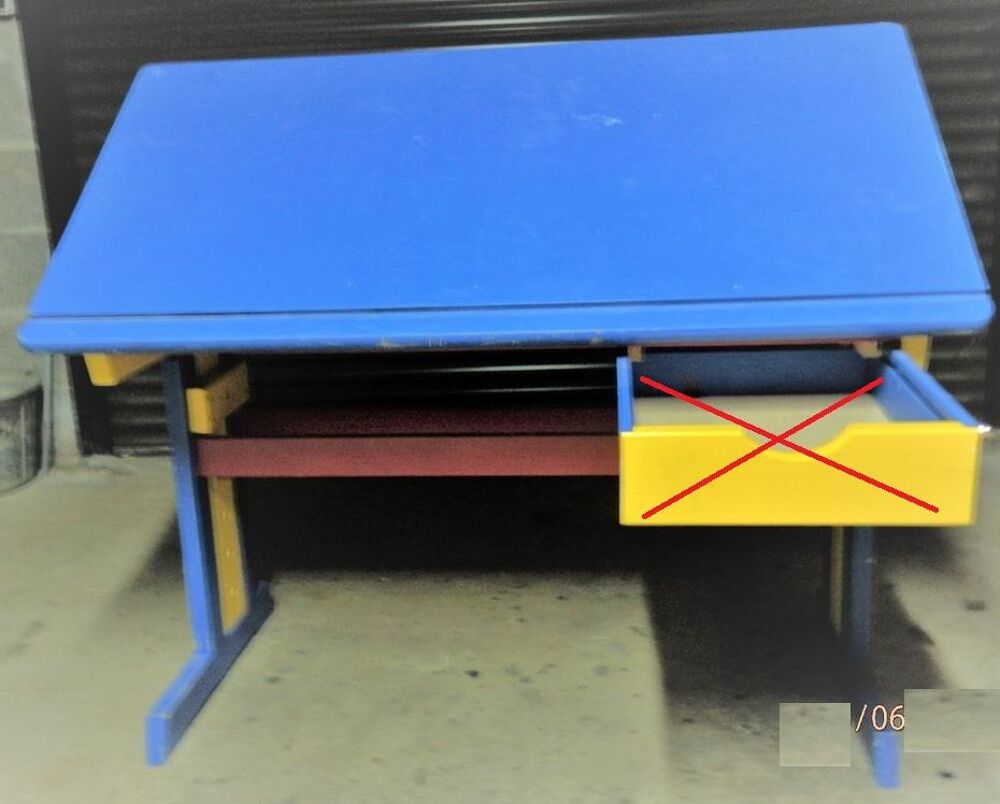 bureau enfant r&eacute;glable et inclinable Meubles