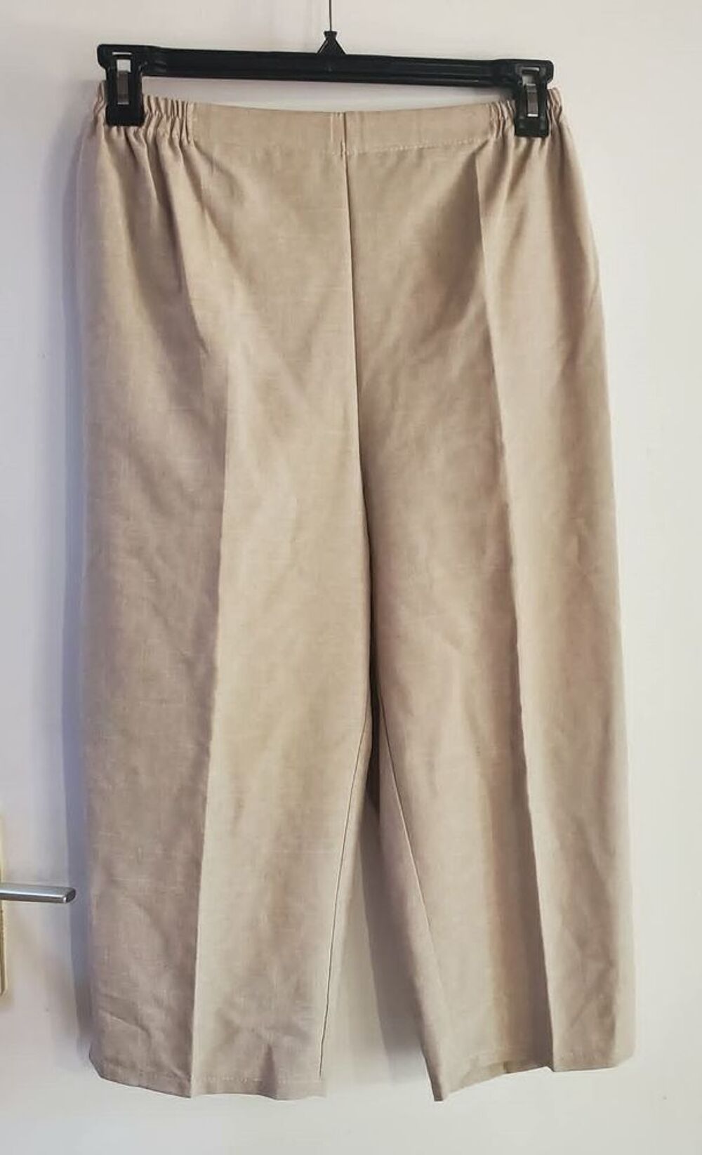 PANTACOURT FEMME BEIGE TAILLE 4 Vêtements