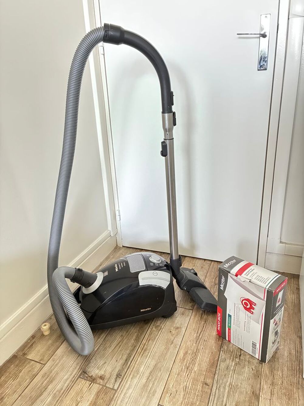Aspirateur MIELE Electroménager