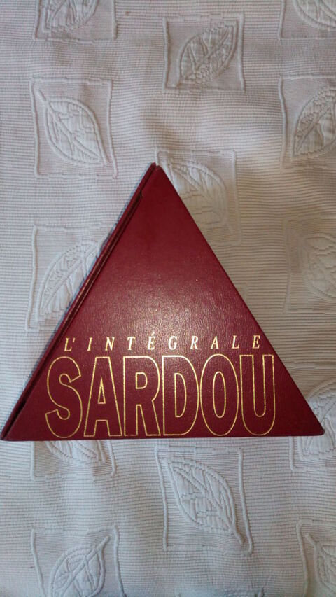  Pyramide C D Michel Sardou 0 Villeneuve-sur-Lot (47)
