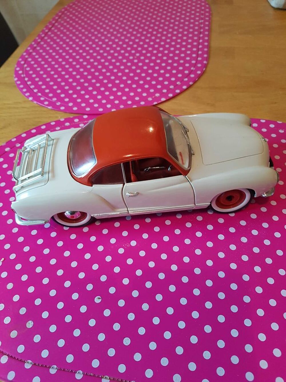 volwagen,karmann ghia, 1/18&Auml;me 